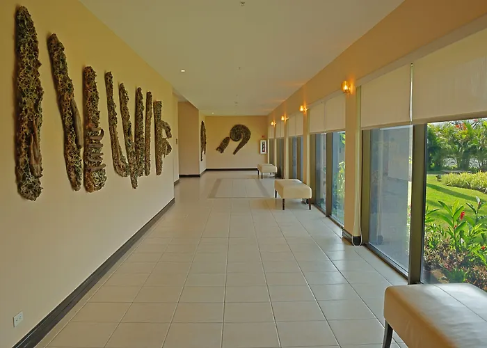 Hilton Garden Guanacaste Airport Hotel 3*