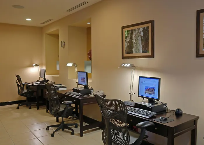Hotel Hilton Garden Guanacaste Airport 3*