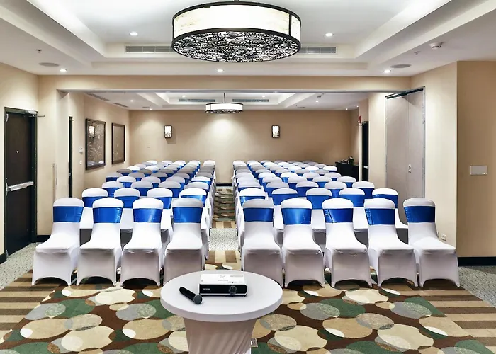 Hotel Hilton Garden Guanacaste Airport 3*