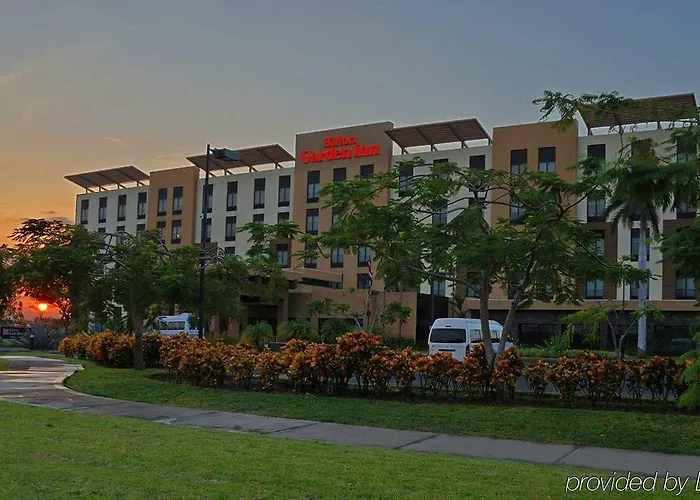 Hotel Hilton Garden Guanacaste Airport 3*